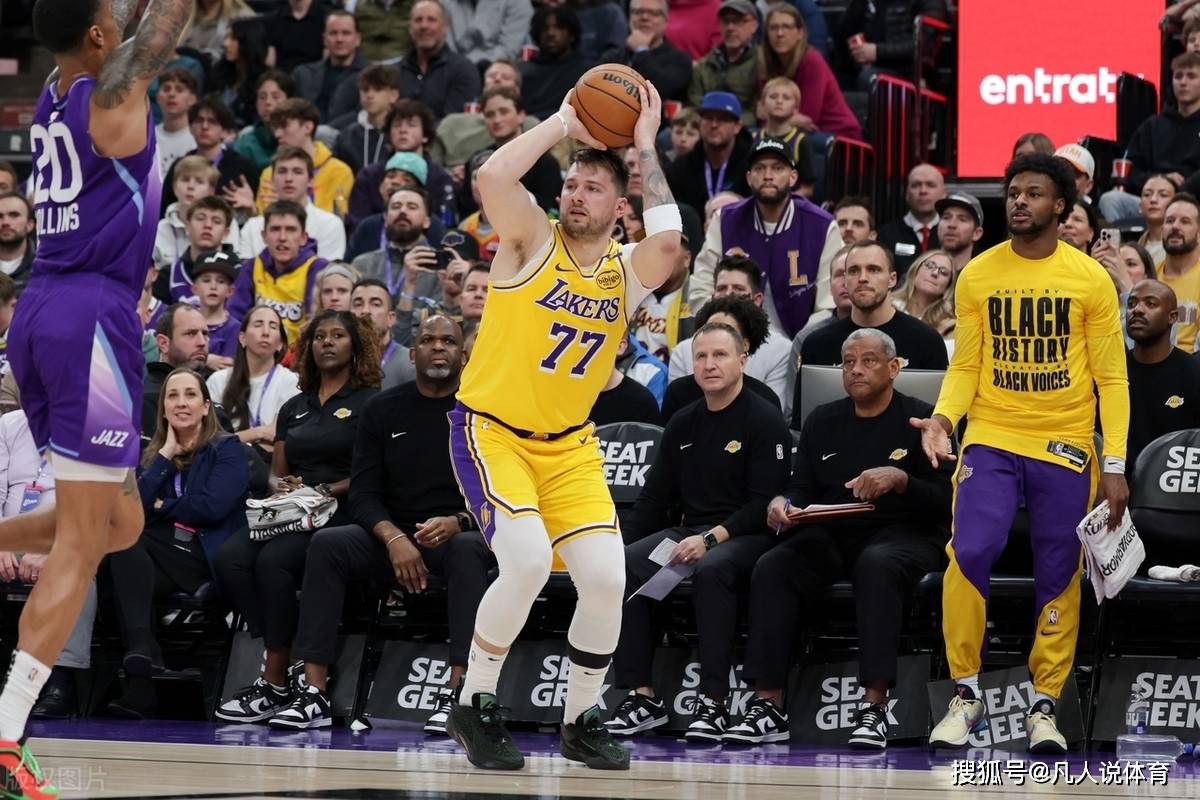 2025九游游戏排行榜詹姆斯在湖人比赛中出色防守，爆冷引发热议！引发球迷热议(湖人詹姆斯打什么位置)